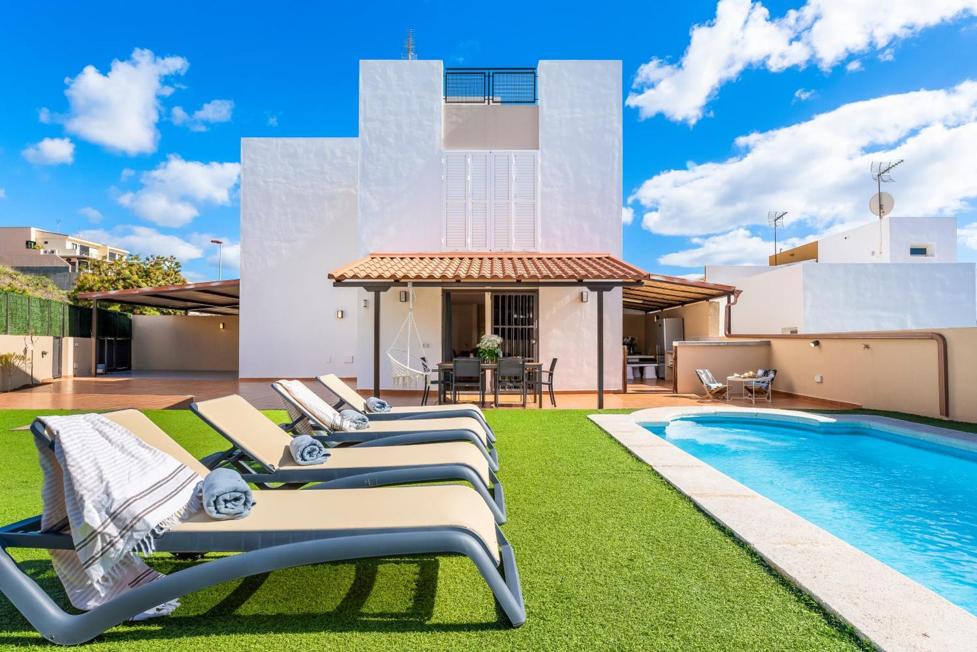 Villa Trueno Refugio De Lujo Con Piscina Climatizada Y Vistas Candelaria Ngoại thất bức ảnh